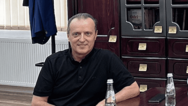 clideo_editor_e9438cc2a49c41cd830ce22850e9db3a