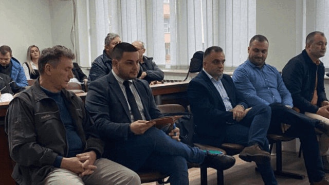 clideo_editor_5367ebb36e0446688b6c2851033ff368