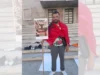 Rama postoi foton e tij, reagon protestuesi: Ti je autori i halleve të mia