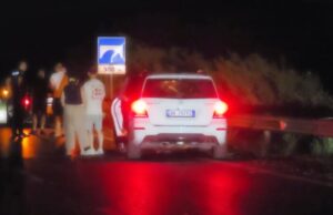 I riu përplaset nga dy makina njëra pas tjetrës në aksin Lushnje-Tiranë, humb jetën në vend