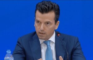 Rama ofendoi protestuesit duke iu thënë “F*ck you”, reagon Shehaj: Fundi i një kryeministri është kur shan popullin e tij!