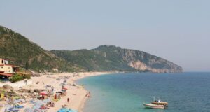 Media spanjolle: Shqipëria, parajsa e fundit e përballueshme e Europës