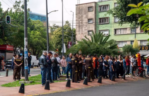 Tërmet i fuqishëm 7,3–7,4 trondit jugun e Meksikës dhe Amerikën Qendrore; tërhiqet alarmi për cunami, rrëshqitje dheu në Guatemalë