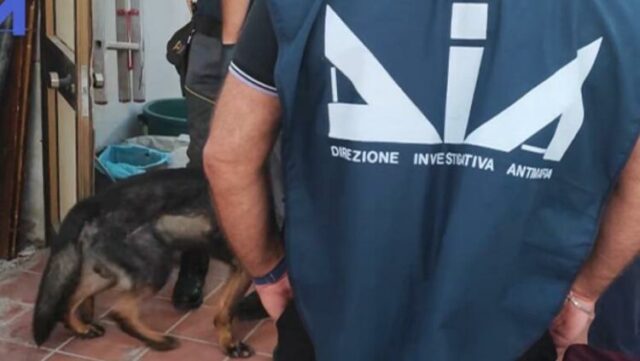 1783679399_policiaitaliane-750x423