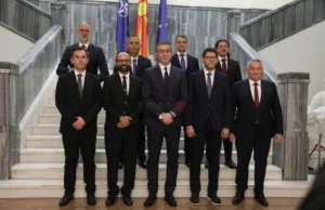 Mickoski riformaton Qeverinë: VLEN fiton më shumë pushtet, tetë ministra marrin detyrën