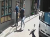 Momente tmerri në Stamboll: Nuk i pëlqeu prerja e flokëve, goditi me thikë berberin