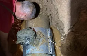 GOSTIVARI NËN EPIDEMI: UJI MBETET I NDALUAR, SHKAKTARI ENDE I PANJOHUR DHE HETIMI PËRQENDROHET TE NDËRHYRJET NË UJËSJELLËS