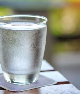 Uji i ndaluar, spitali nën presion dhe pompat nën hetim: Kronologjia e krizës në Gostivar