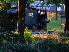 ZVICËR: NJË I VDEKUR DHE PESË TË PLAGOSUR PAS TË SHTËNAVE NË FESTIVALIN TEKNO NË AARAU – KËRKIMI PËR AUTORIN OSE AUTORËT VAZHDON