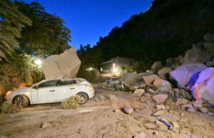 NAPOLI NË ALARM PAS TËRMETIT MË TË FUQISHËM NË MBI 40 VJET: 21 TË LËNDUAR, SHEMBJE NË POZZUOLI DHE MBI 30 PASGODITJE