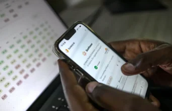 Inteligjenca artificiale e Kinës po përhapet me shpejtësi në Afrikë. Kjo duhet ta shqetësojë Silicon Valley-n