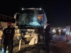 Në Şanlıurfa të Turqisë përplasen dy autobusë pasagjerësh, 13 të lënduar