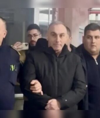 NESËR NIS GJYKIMI PËR “LOTARINË SHTETËRORE”: Artan Grubi dhe shtatë të tjerë dalin para togave të zeza, përballen me akuzë për dëm prej 507,6 milionë denarësh