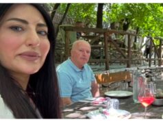 “Një pjesë e pandashme e zemrës sime”/ Gazetarja dhe moderatorja e njohur humb babain, bën dedikimin prekës