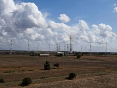 Vatikani investon 100 milionë euro në energjinë diellore për t’u bërë i pavarur në furnizimin me energji elektrike