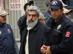 Alparslan Kuytul dhe bashkëshortja e tij ndalohen nga policia