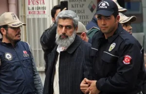Alparslan Kuytul dhe bashkëshortja e tij ndalohen nga policia