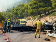 TRAGJEDI NË GREQI: PËRPLASEN NË AJËR DY HELIKOPTERË ZJARRFIKËS, DY TË VDEKUR DHE DY TË SHPËTUAR