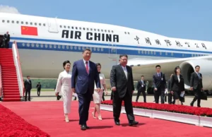 Si po del Kim nga izolimi