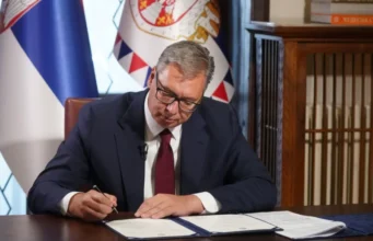 Vuçiq shpërndan Kuvendin, Serbia shkon në zgjedhje të parakohshme më 25 tetor
