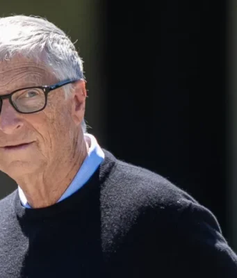 Bill Gates paralajmëron se IA-ja është mjaftueshëm e fuqishme për të shkaktuar “një miliard vdekje”