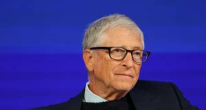 Bill Gates paralajmëron: Ka nisur epoka e trazuar e inteligjencës artificiale