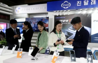 Pse Koreja e Veriut po përjeton një bum të telefonave inteligjentë