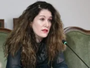 Gjykata e Posaçme i caktoi masën “arrest me burg” dhe pezullim nga detyra, kryetarja e SHISH Vlora Hyseni iu dorëzohet autoriteteve shqiptare në kufi me Kosovën