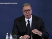 Aleksandar Vuçiq jep dorëheqjen nga posti i presidentit të Serbisë