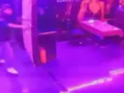 Përleshje me armë në një lokal nate në Stamboll, vriten dy persona, mes tyre një polic – arrestohen tetë të dyshuar