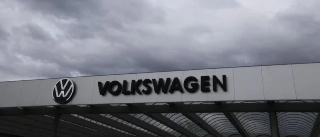 betriebsversammlung-bei-vw-in-zwickau (1)