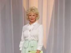 Pamela Anderson shkëlqeu në Los Angeles, fansat e krahasuan me Marilyn Monroe
